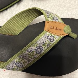 LL Bean flip flop